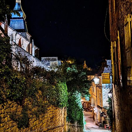Centrally Located Sarlat Apartment With Medieval Town Views 외부 사진